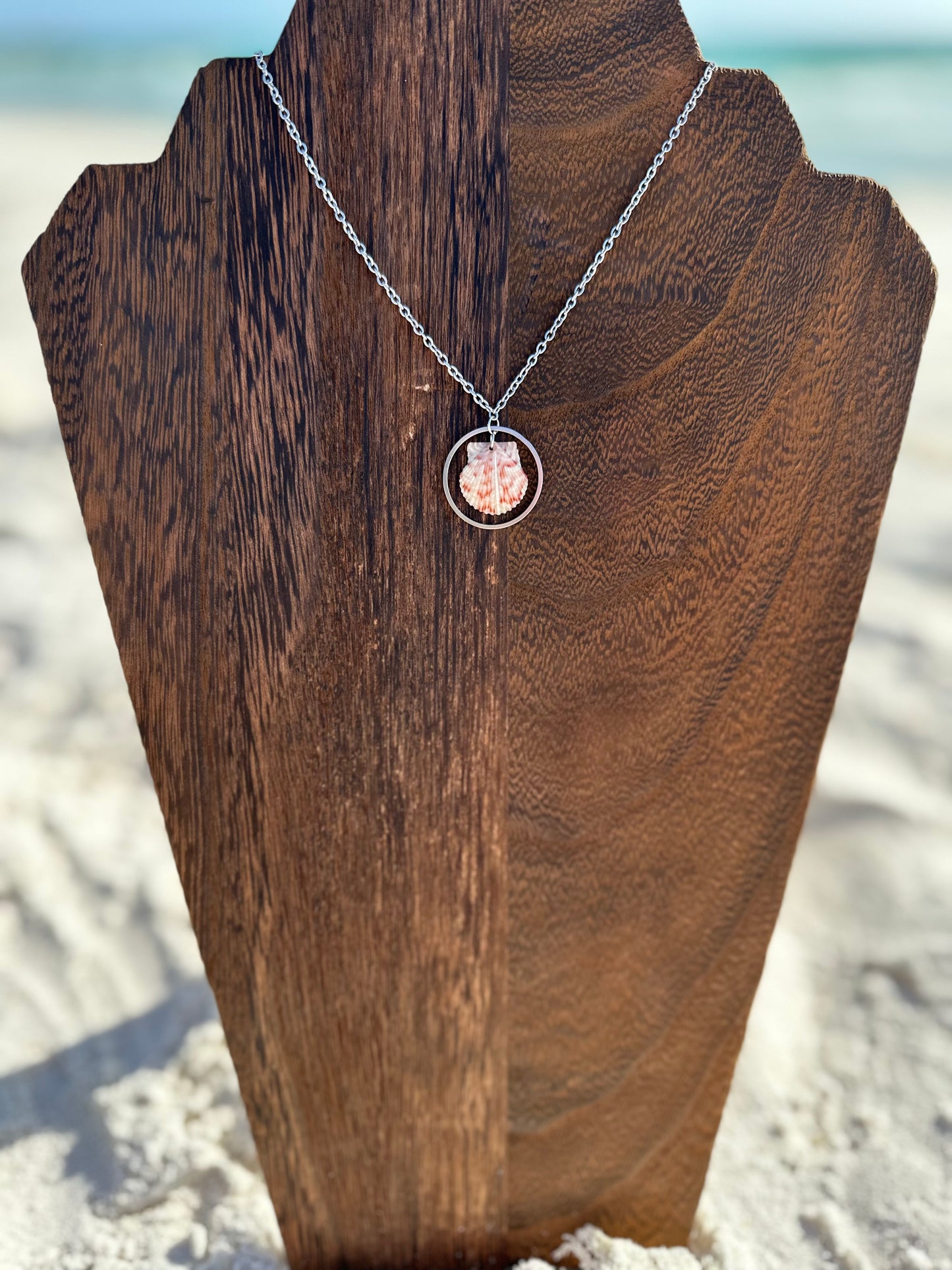 Circle Scallop Dangle Necklace