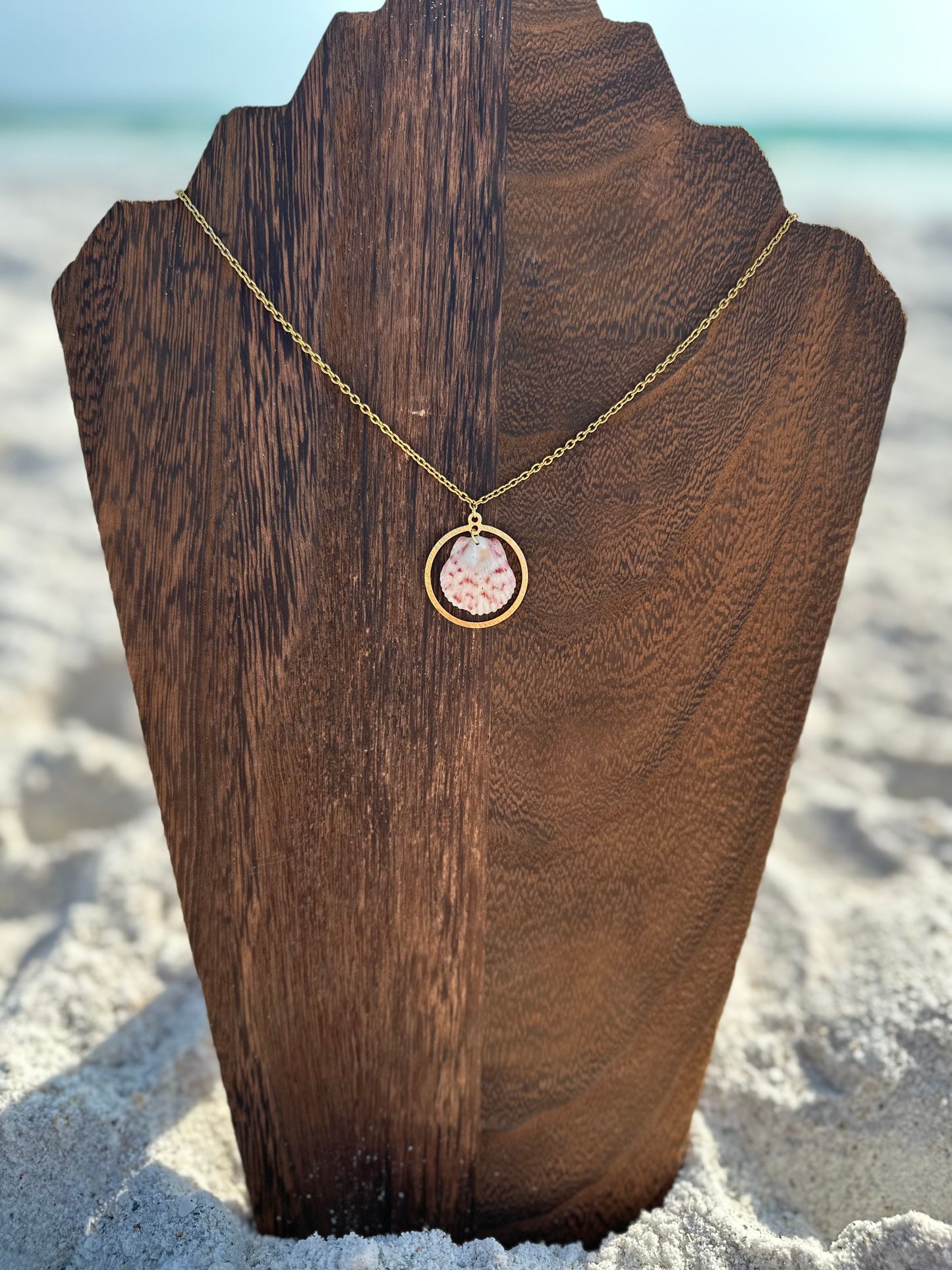 Circle Scallop Dangle Necklace