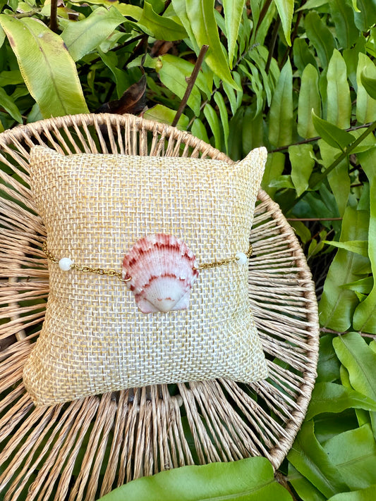 Dainty Scallop Shell with Mother of Pearl Bracelet
