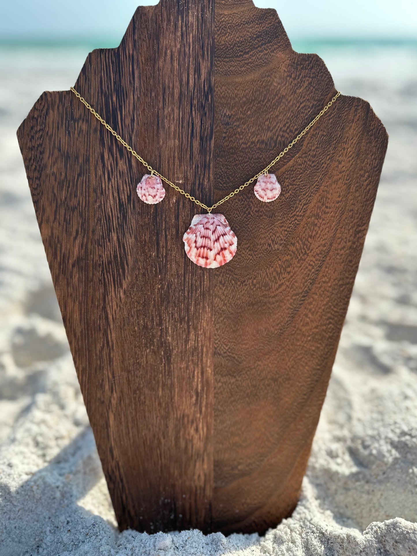 Multi Scallop Necklace